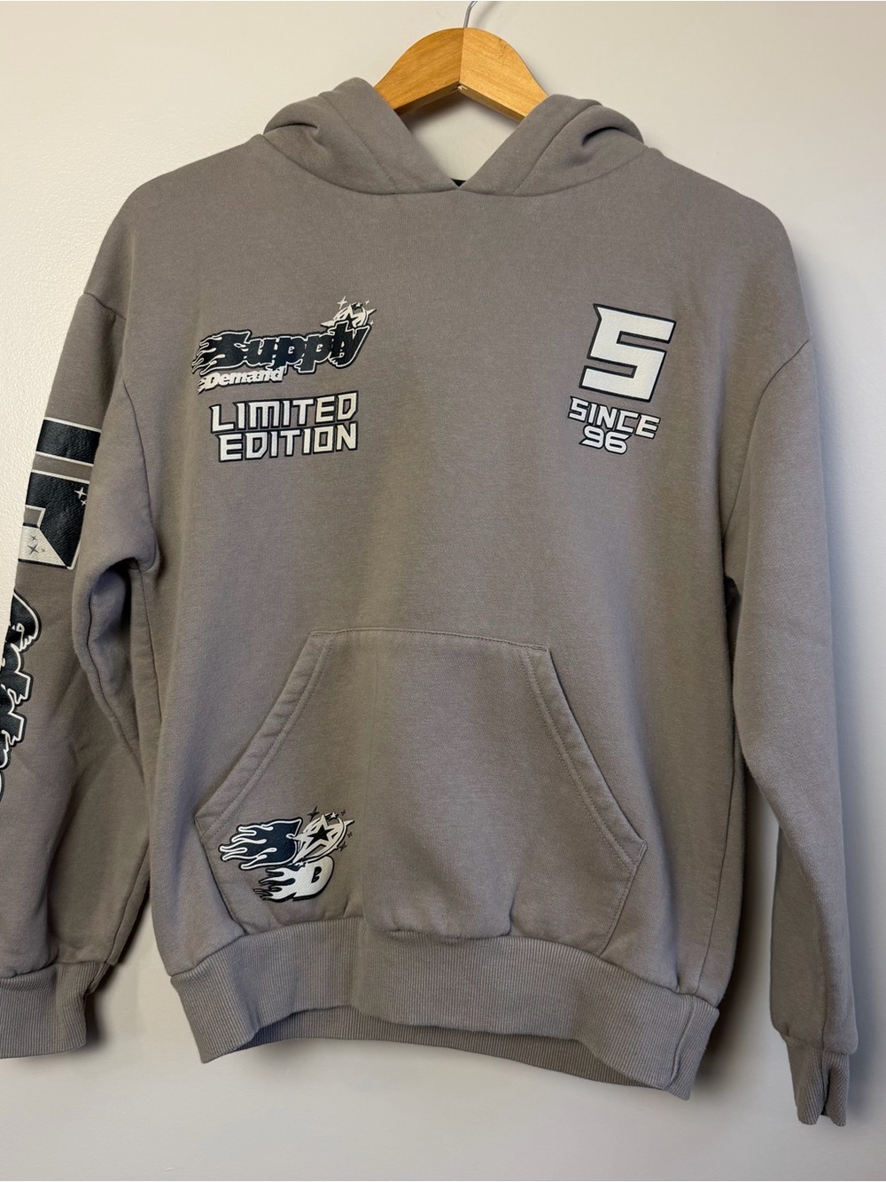 Supply & Demand Since 96 Graphic Hoodie Gray Limited Edition Boys Large